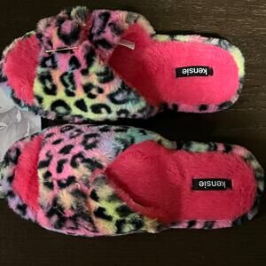 Kensie Animal Print Memory Foam Slippers Pink Rainbow Women's size 9